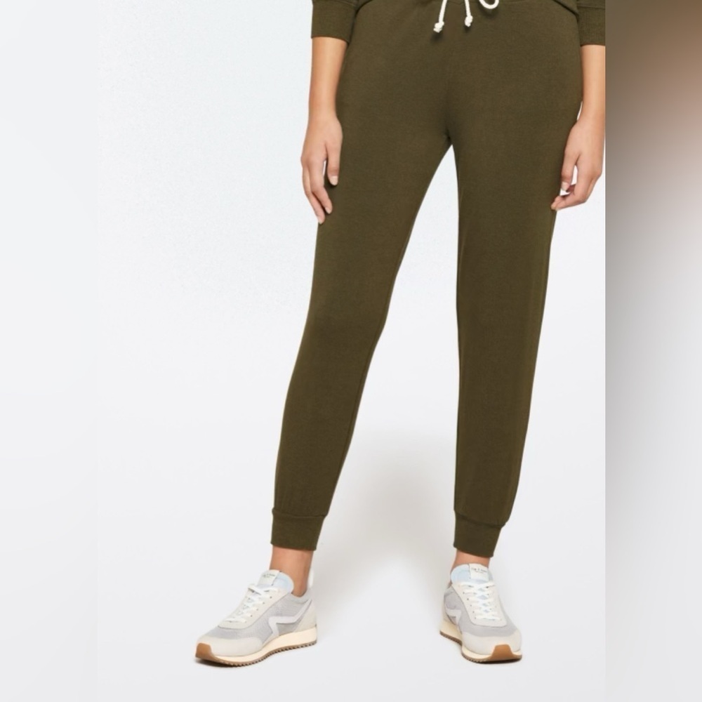 Threads 4 Thought Green Fleece Jogger Sweatpant